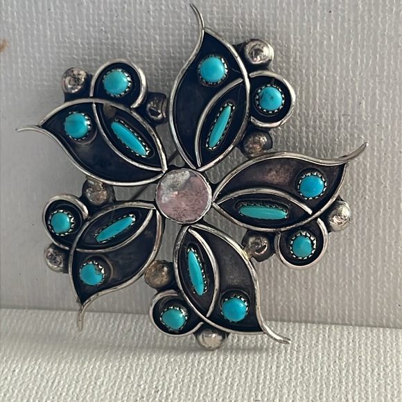 Vintage Signed Zuni Turquoise Silver Pin or Pendant - Rate Find! - Picture 3 of 9